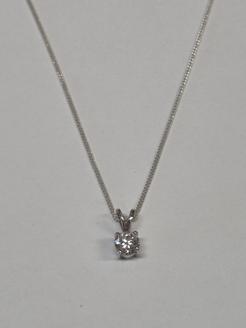 925 18" Classic Silver Solitaire Pendant Necklace with Clear Stone